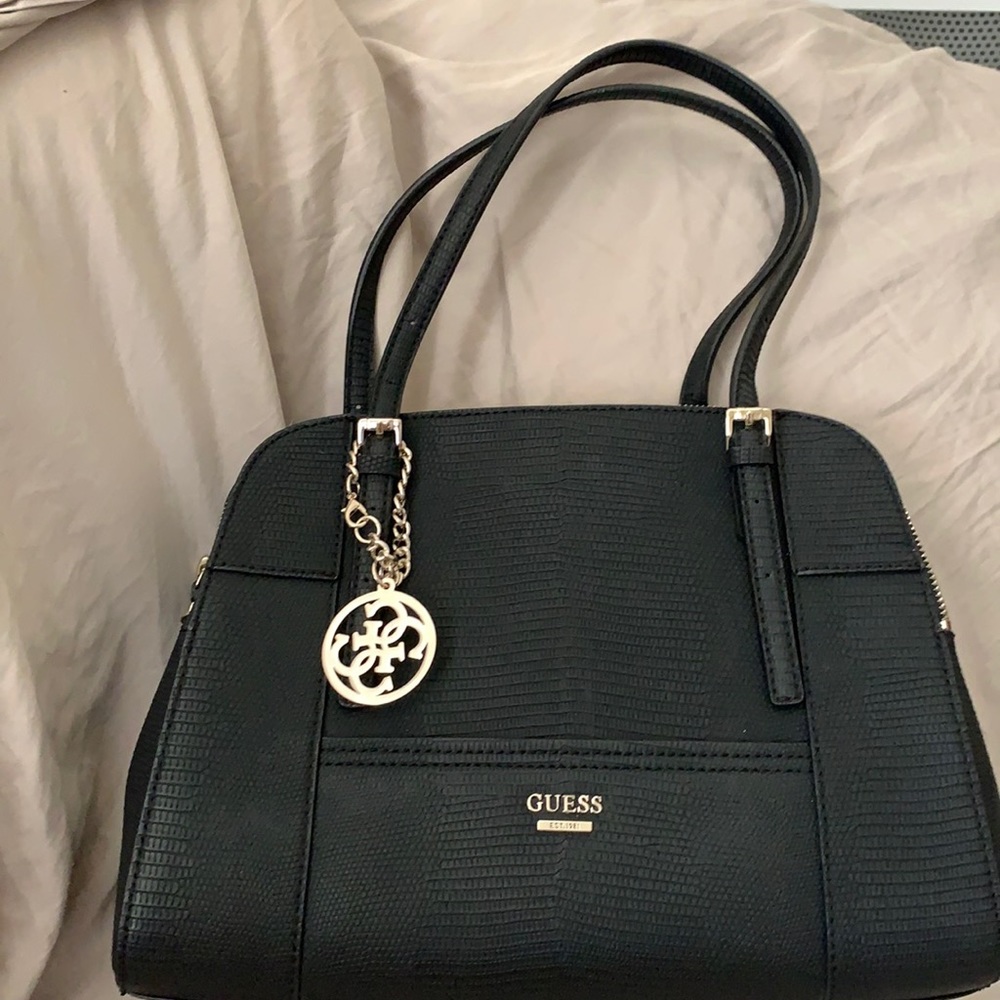Classic Guess handbag